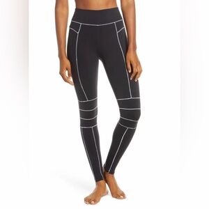 Alo Yoga Airbrush Black White Piping Leggings - XXS